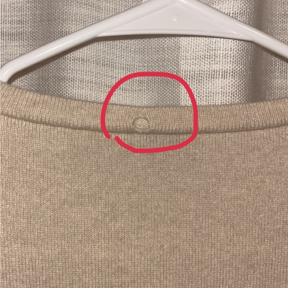 Brunello cucinelli cream colored cashmere shirt. Note 2 minor holes in photos - Picture 5 of 6